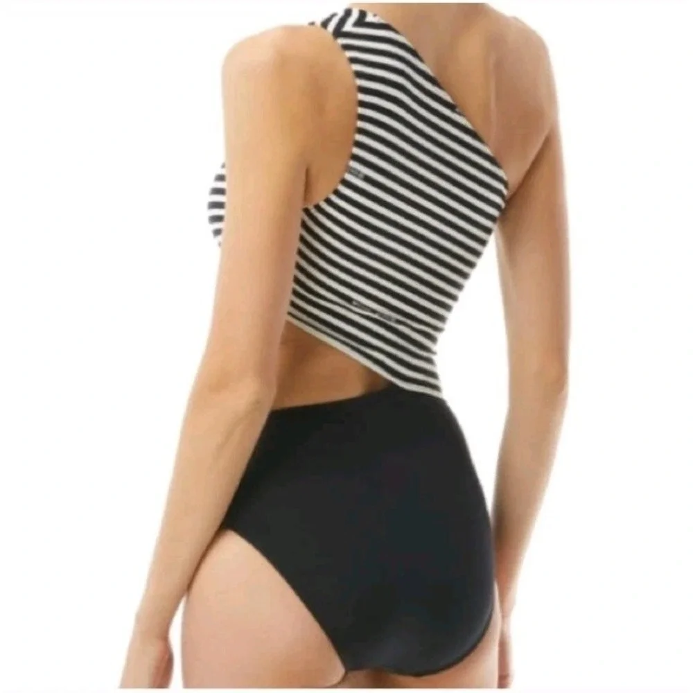 Michael Kors One Piece Swimsuit Cut Out Black White‎ Stripe Zip Size 6 NWT